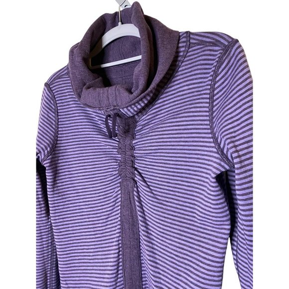 Lululemon Reversible Pullover Long Sleeve Purple Stripe In A Cinch Cowl Neck Sz4 - Picture 10 of 10
